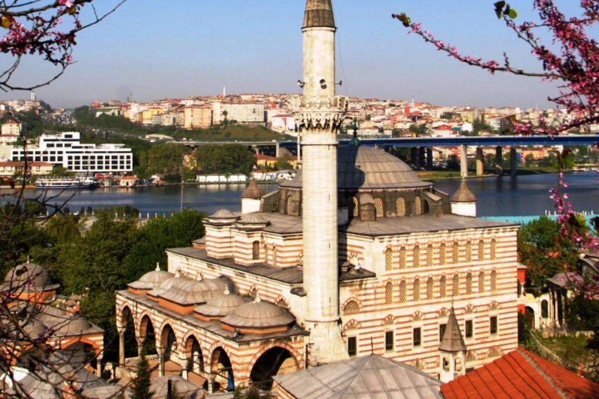 Mimar Sinan'ın Gizli Şaheseri: Zal Mahmud Paşa Külliyesi