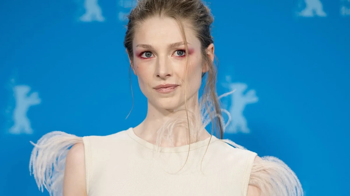 Gösteri Dünyasında Sınırları Aşanlar: Dünyanın En Ünlü 5 Trans Yıldızı ve Kariyer Yolculukları